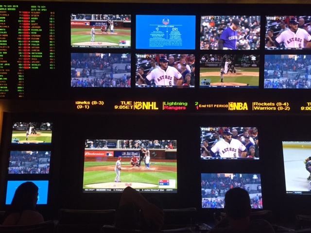 Planet Hollywood Sports Book Screens 